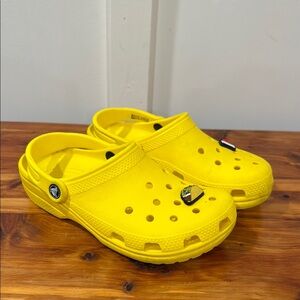 Crocs Classic Bright Yellow Clogs I Love Tacos Jibbitz